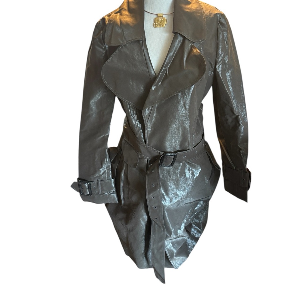🔥🔥Authentic Burberry Limited edition Trench Coat excellent condition